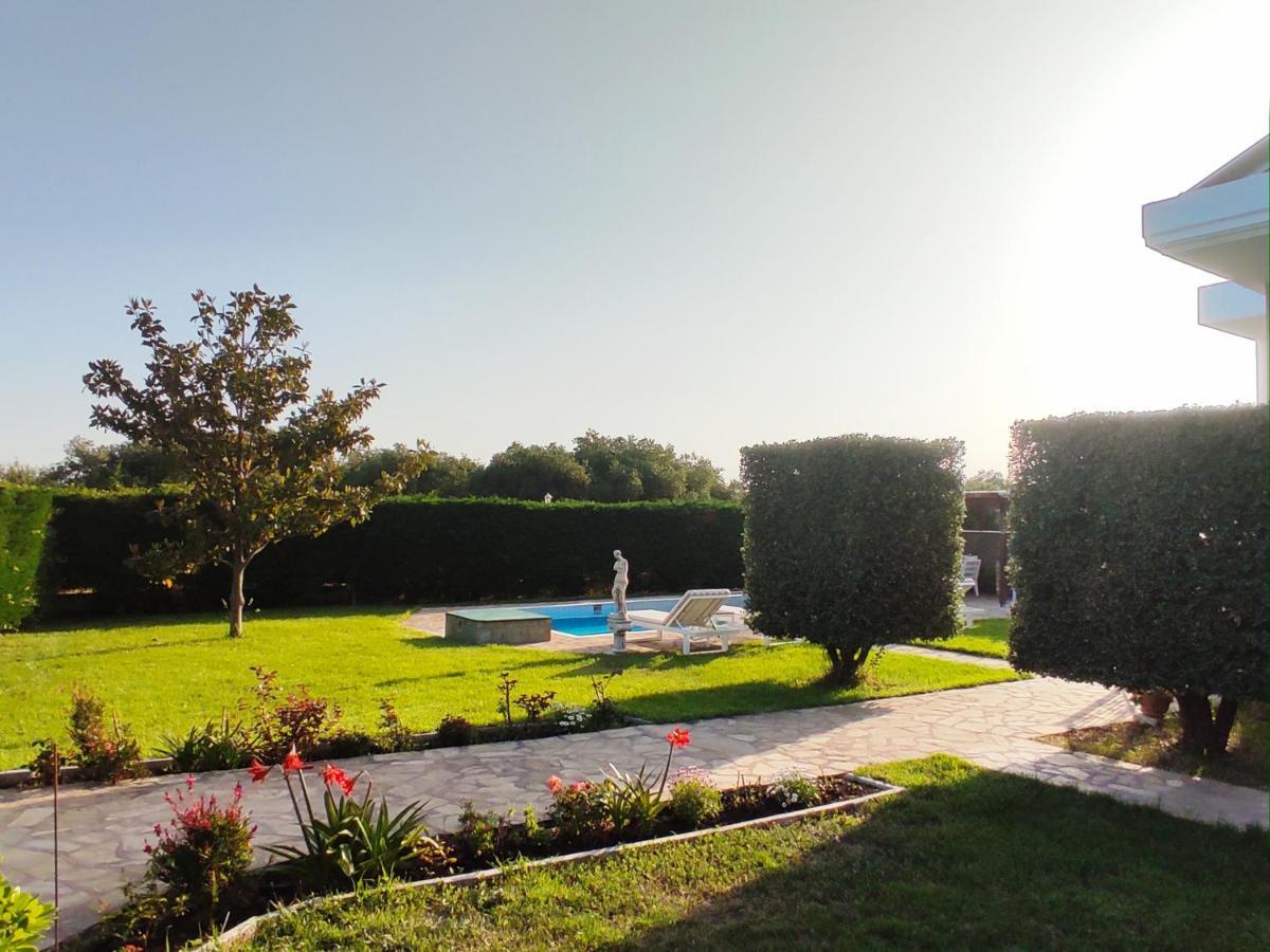 Villa Aphrodite Riza  ภายนอก รูปภาพ